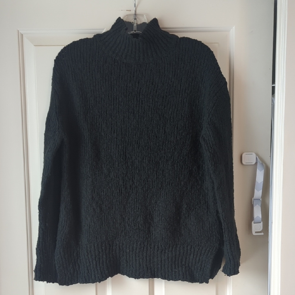 Vince Dark Green Turtleneck Sweater